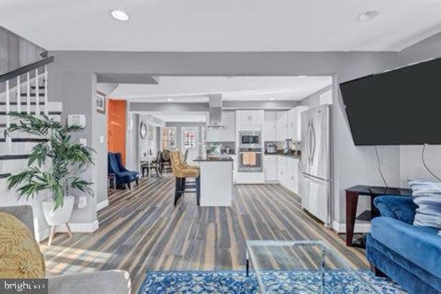 4909 FITCH PL NE, Washington, DC 20019