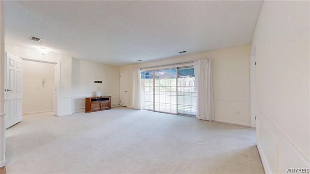 105 Homer Ln G, Amherst, NY 14221