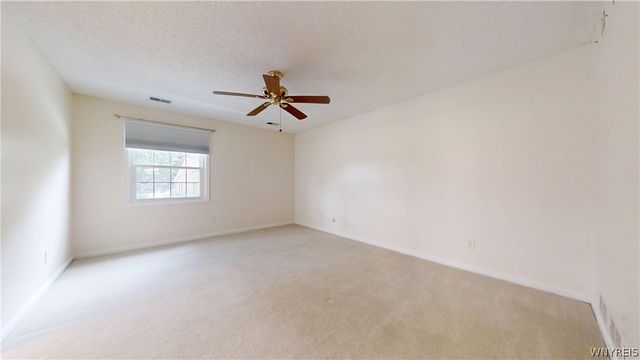 105 Homer Ln G, Amherst, NY 14221