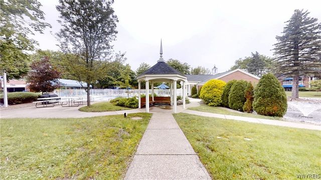 105 Homer Ln G, Amherst, NY 14221