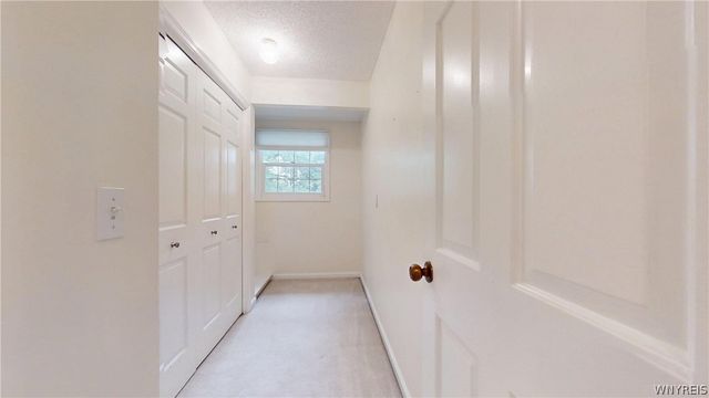105 Homer Ln G, Amherst, NY 14221