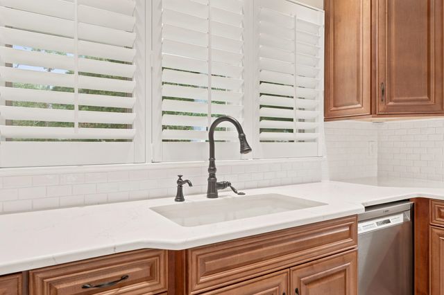 85 Cedar Ln., Myrtle Beach, SC 29572