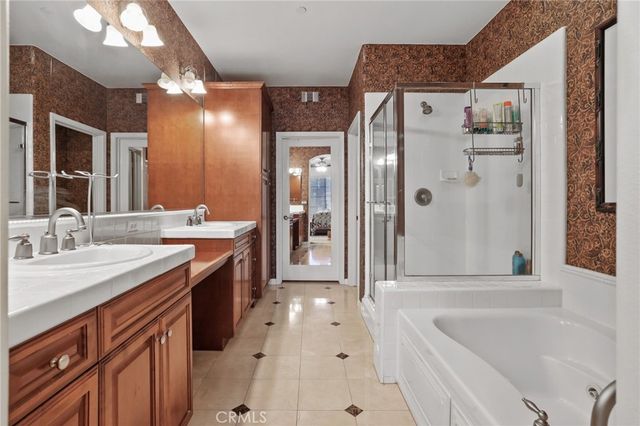 54 Tea Garden, Irvine, CA 92620