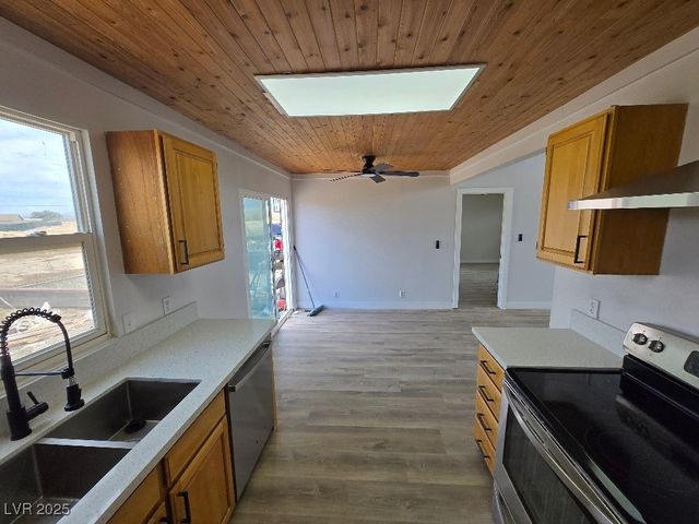 270 West Patricia Avenue, Pahrump, NV 89060