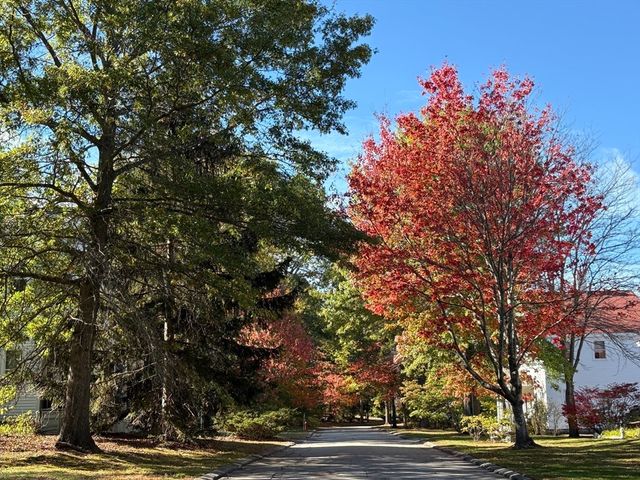 29 South Commons Road D, Lincoln, MA 01773