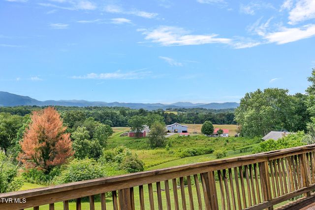 1409 Upland Avenue, Greeneville, TN 37743
