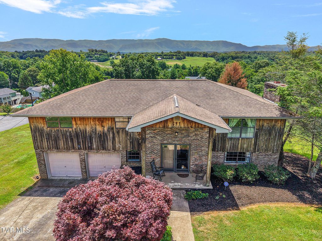 1409 Upland Avenue, Greeneville, TN 37743
