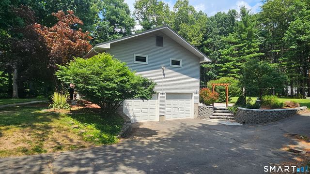 878 Manchester Road, Glastonbury, CT 06033