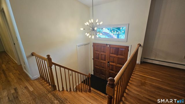 878 Manchester Road, Glastonbury, CT 06033