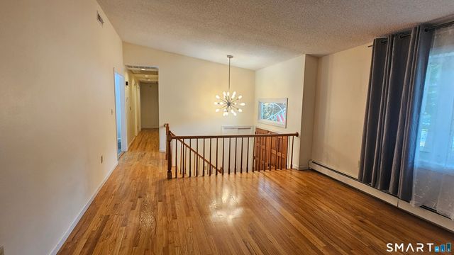 878 Manchester Road, Glastonbury, CT 06033
