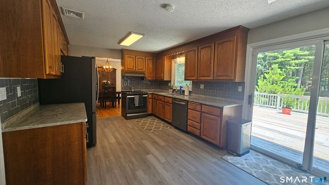 878 Manchester Road, Glastonbury, CT 06033