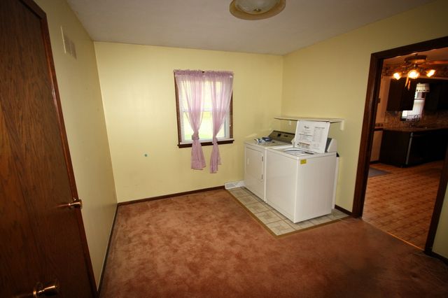 5410 Surrey Drive, Bettendorf, IA 52722