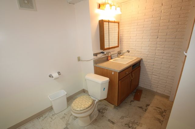 5410 Surrey Drive, Bettendorf, IA 52722
