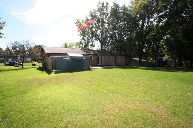 5410 Surrey Drive, Bettendorf, IA 52722