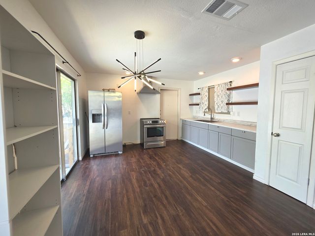 13039 Chimney Oak, San Antonio, TX 78249