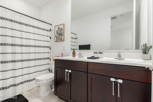 6727 W PEDRO Lane, Laveen, AZ 85339