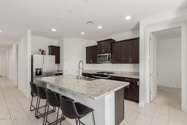 6727 W PEDRO Lane, Laveen, AZ 85339