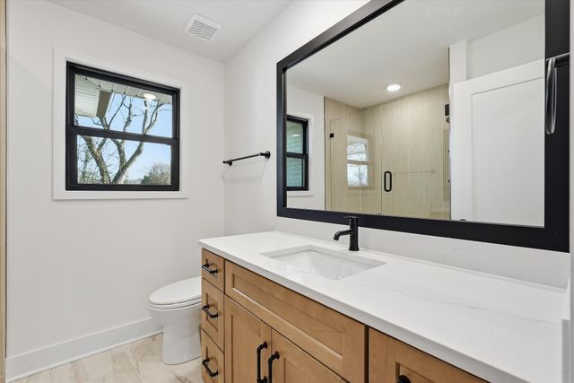 283 Lake Terrace Dr, Hendersonville, TN 37075