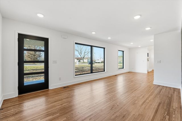 283 Lake Terrace Dr, Hendersonville, TN 37075