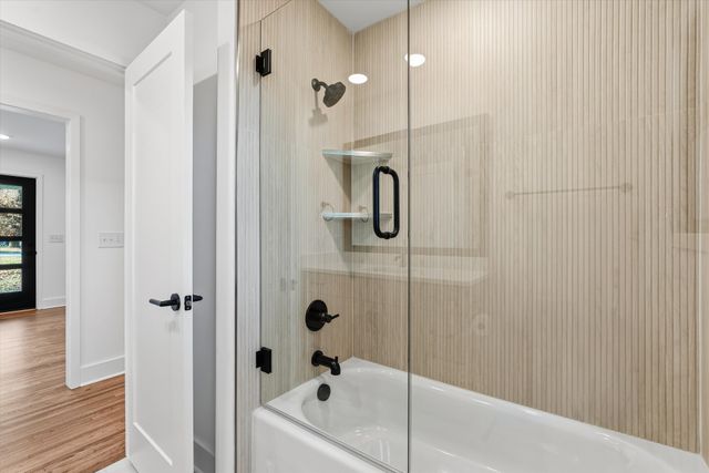 283 Lake Terrace Dr, Hendersonville, TN 37075