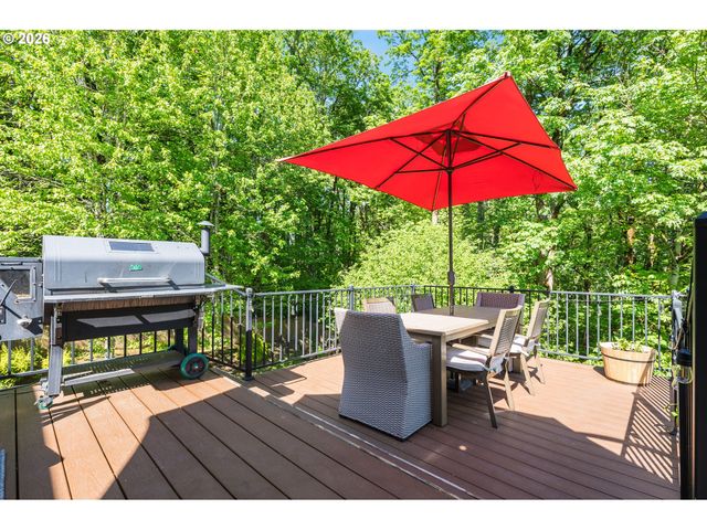 2097 Sw NANCY Dr, Gresham, OR 97080