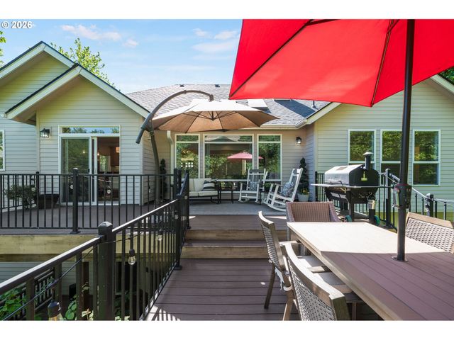 2097 Sw NANCY Dr, Gresham, OR 97080