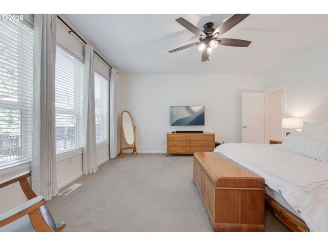 2097 Sw NANCY Dr, Gresham, OR 97080