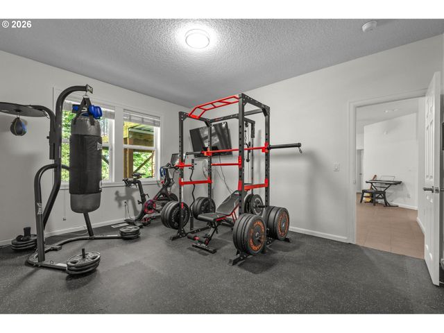 2097 Sw NANCY Dr, Gresham, OR 97080