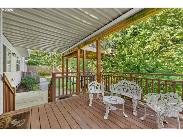 2097 Sw NANCY Dr, Gresham, OR 97080