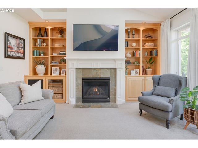 2097 Sw NANCY Dr, Gresham, OR 97080