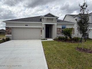 938 Soleway Avenue NW, Palm Bay, FL 32907
