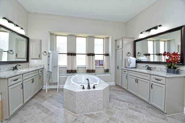 2305 Millbrook LOOP, Leander, TX 78641