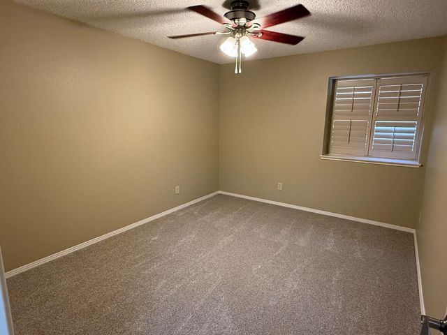 787 E Buckhill Road, Fresno, CA 93720