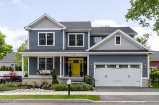 35 Chloes Way, Saratoga Springs, NY 12866
