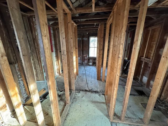 44 Thirteenth St, Wareham, MA 02532