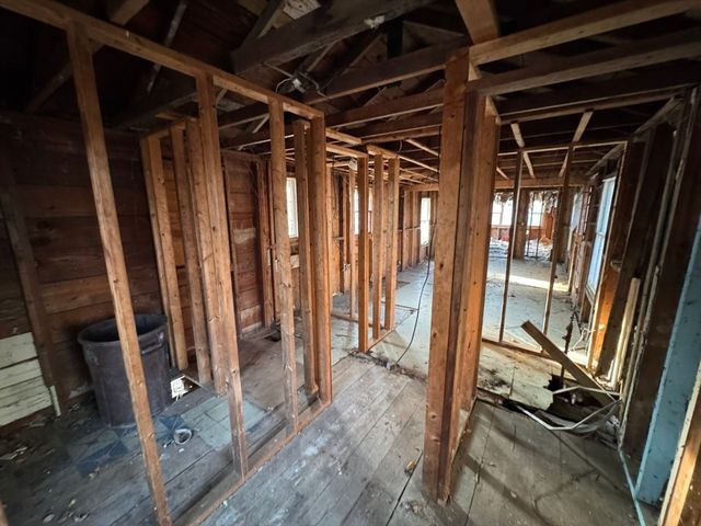 44 Thirteenth St, Wareham, MA 02532