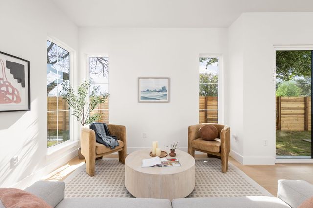 2910 E 4th, Austin, TX 78702