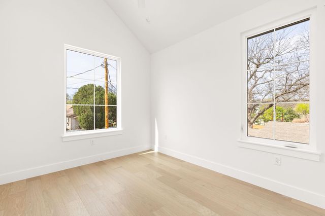 2910 E 4th, Austin, TX 78702