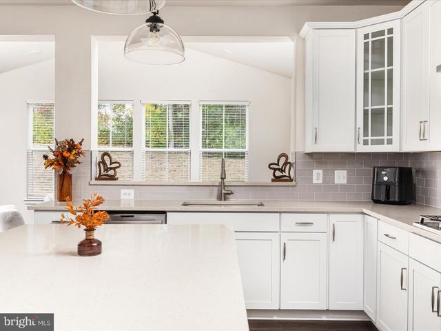 308 LEHIGH DR, Winchester, VA 22602