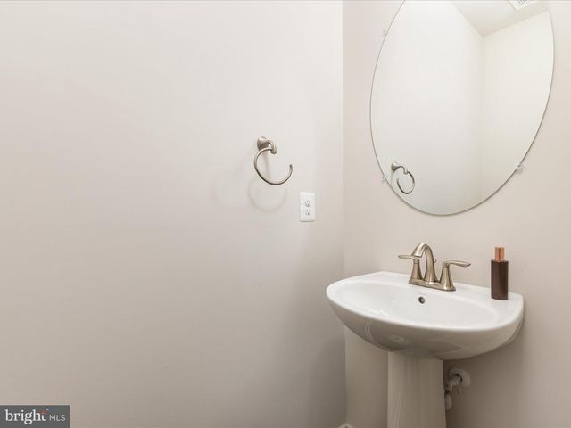 308 LEHIGH DR, Winchester, VA 22602