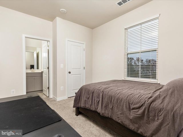 308 LEHIGH DR, Winchester, VA 22602