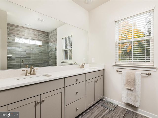 308 LEHIGH DR, Winchester, VA 22602