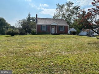 828 LOCUST ST, Collegeville, PA 19426