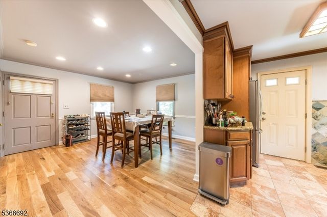 518 Eagle Rock Avenue, Roseland Boro, NJ 07068
