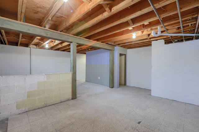 23627 Thornton Street, Clinton Township, MI 48035