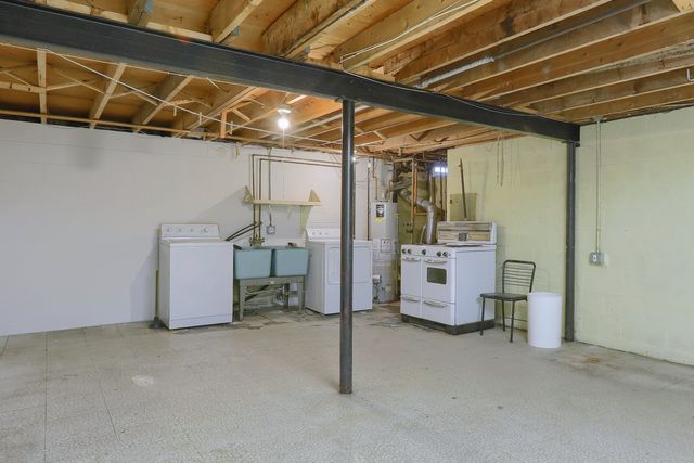 23627 Thornton Street, Clinton Township, MI 48035