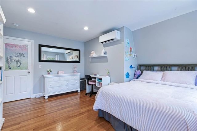 9 Chilton Ave, Kingston, MA 02364