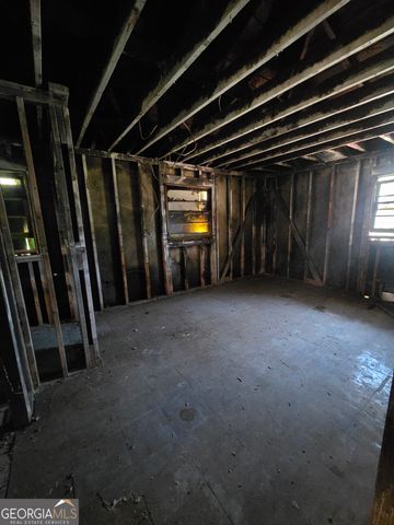 1932 Janet Lane, Decatur, GA 30035