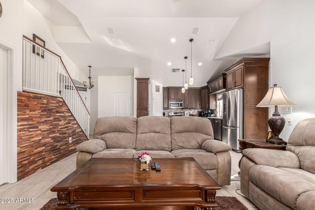 479 W DOUGLAS Avenue, Gilbert, AZ 85233