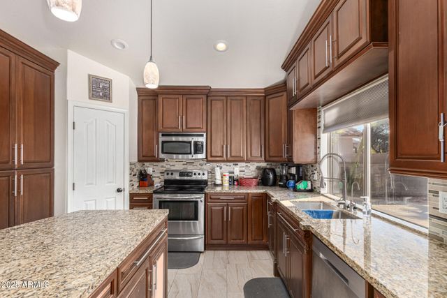 479 W DOUGLAS Avenue, Gilbert, AZ 85233